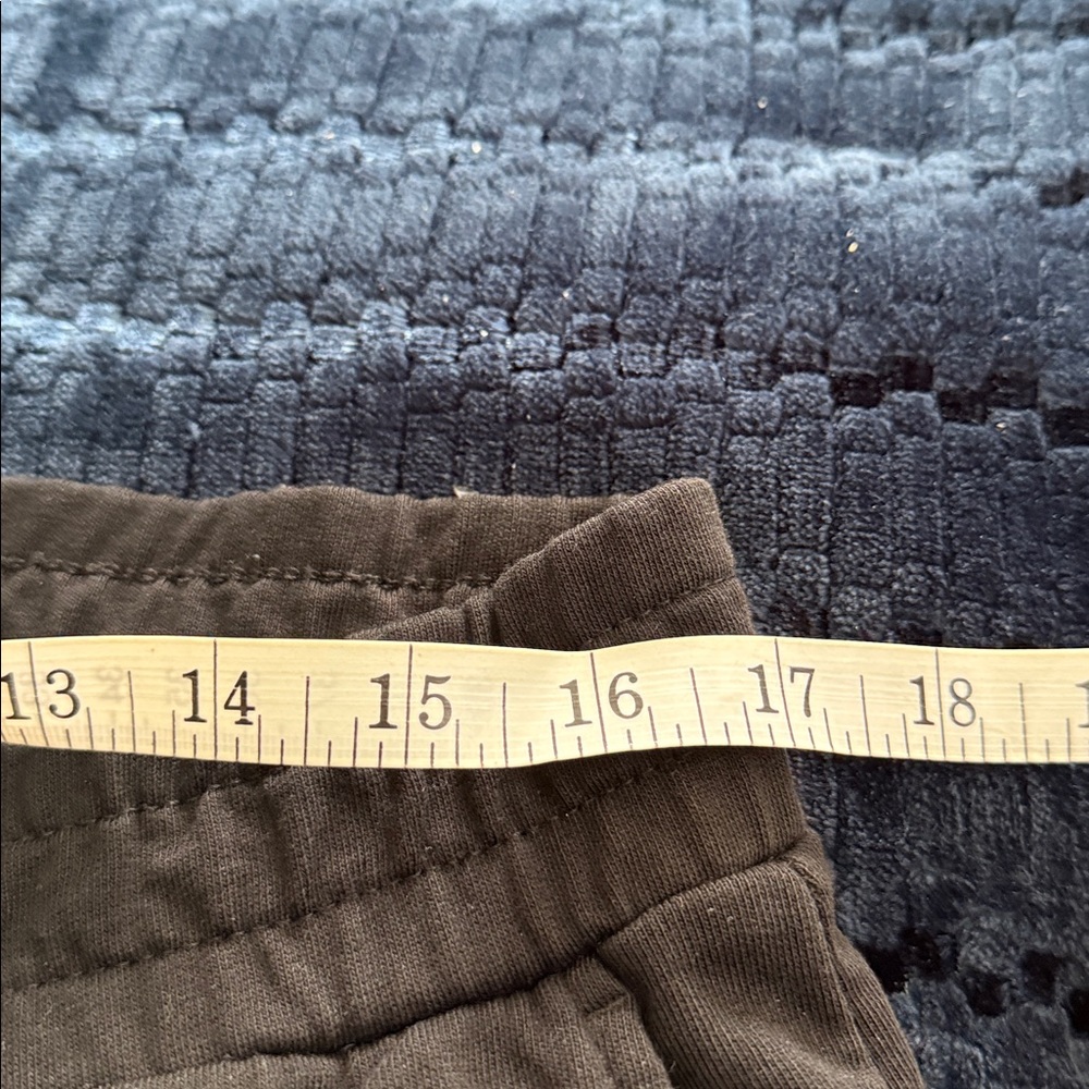 Sweaty Betty Pants View 4